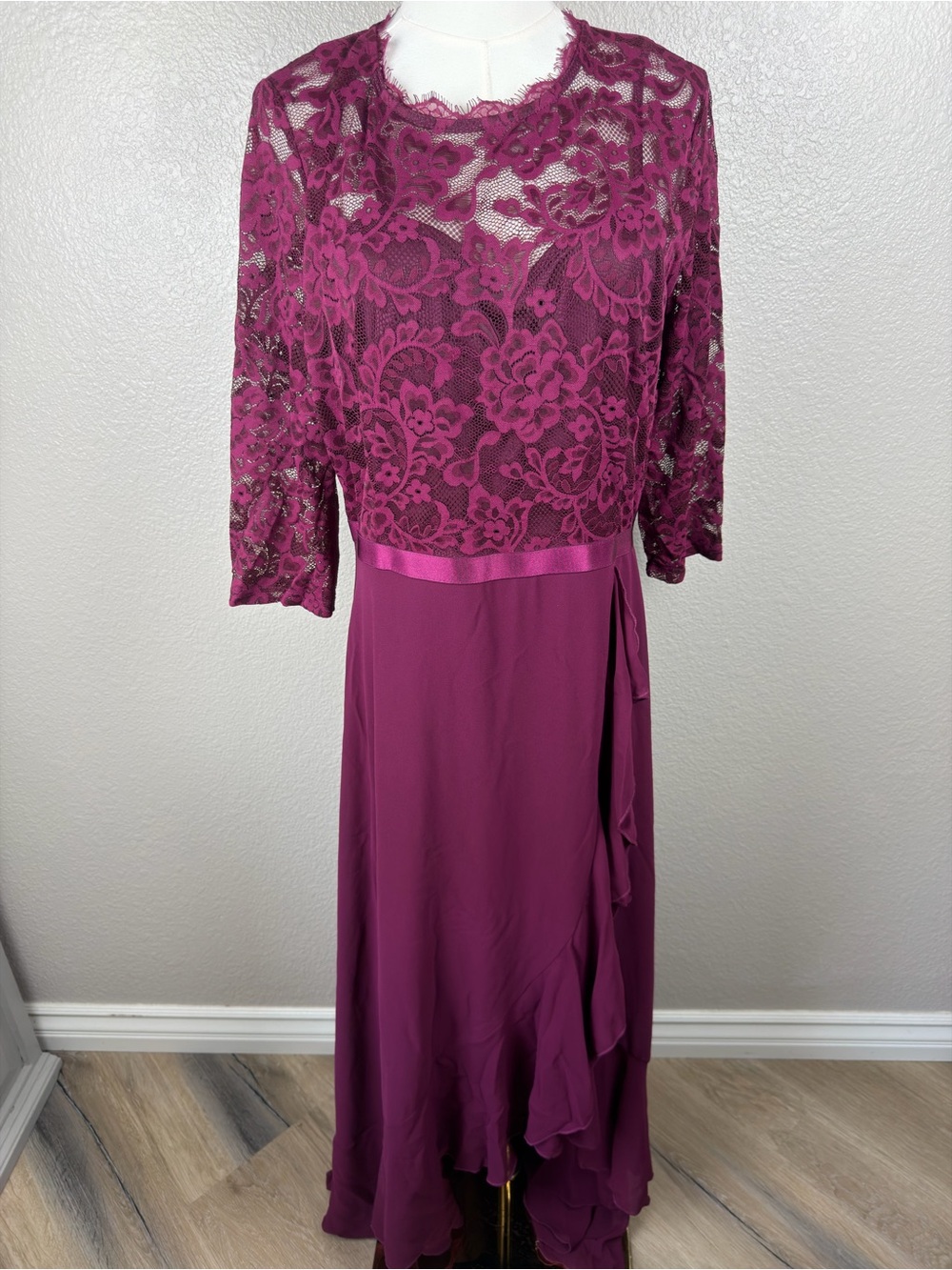 NWOT Miusol Deep Plum Lace-Top Long Sleeve Maxi Dress,XL - Picture 3 of 10